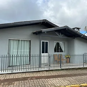 Casa- Encanto Da Praça Casa de Férias